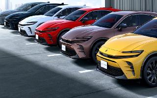 toyota-crown-sport-suv-unveiled-expected-to-get-petrolhybrid-powertrain-full-details-here
